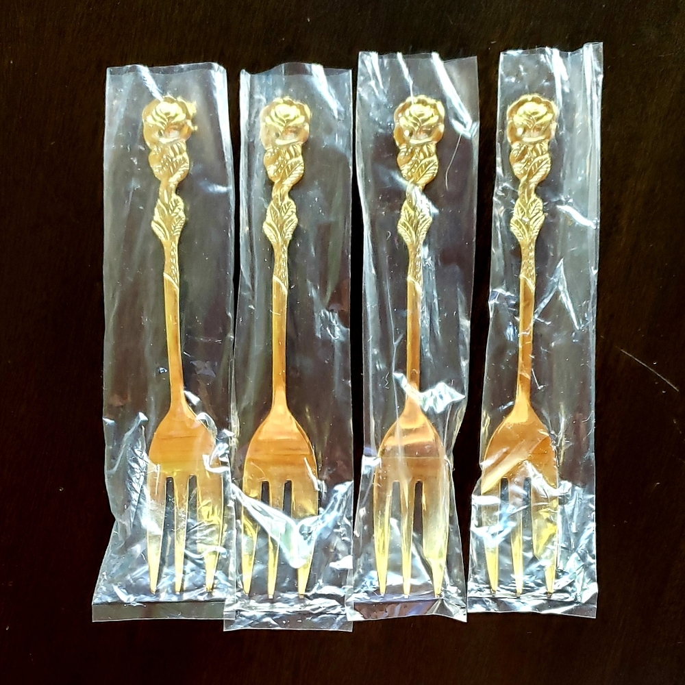 HIC - Harold Import Company 4 Vintage Rose Stem Gold Pastry Forks NEW